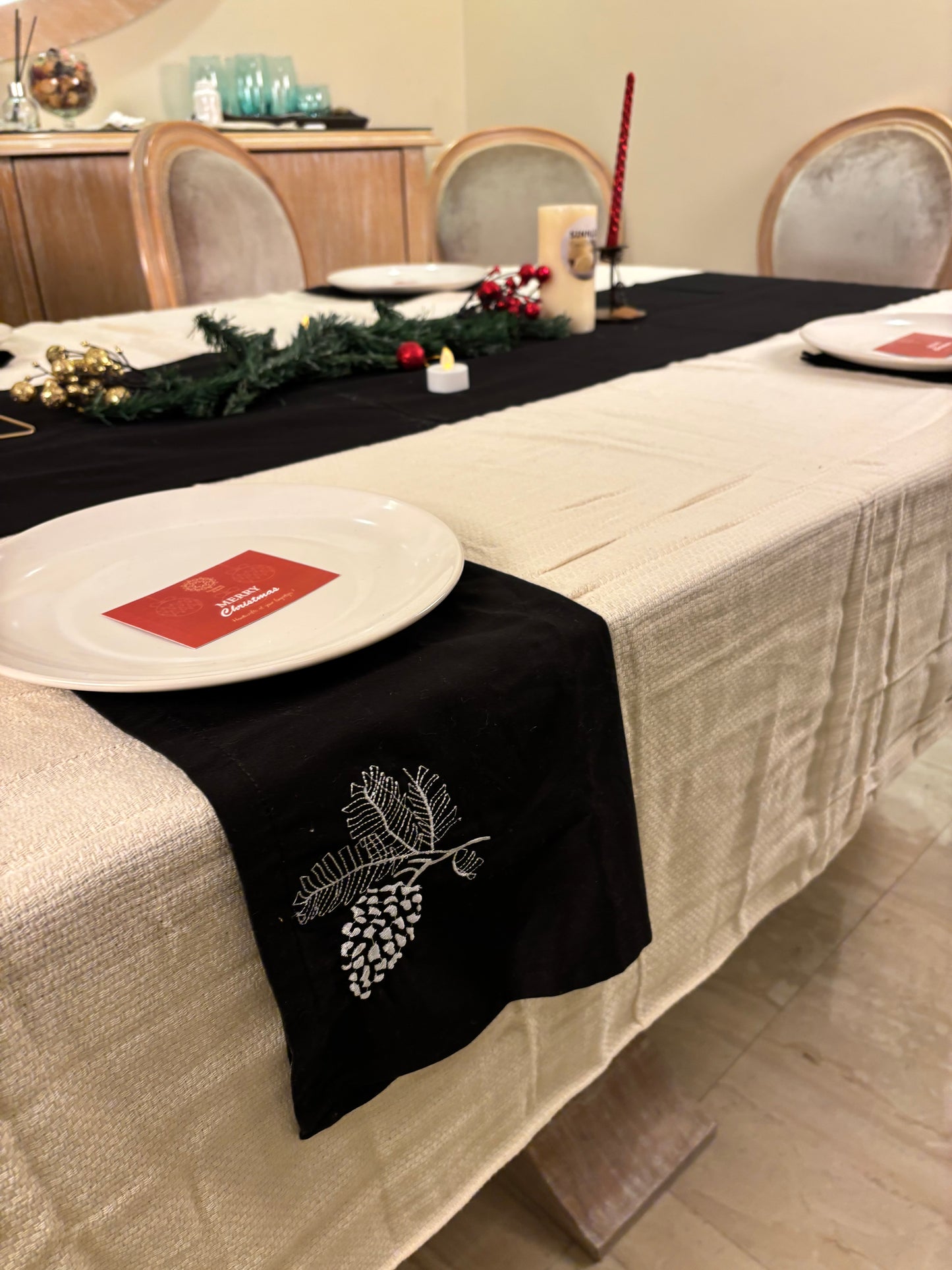 White leaves cotton napkin towels