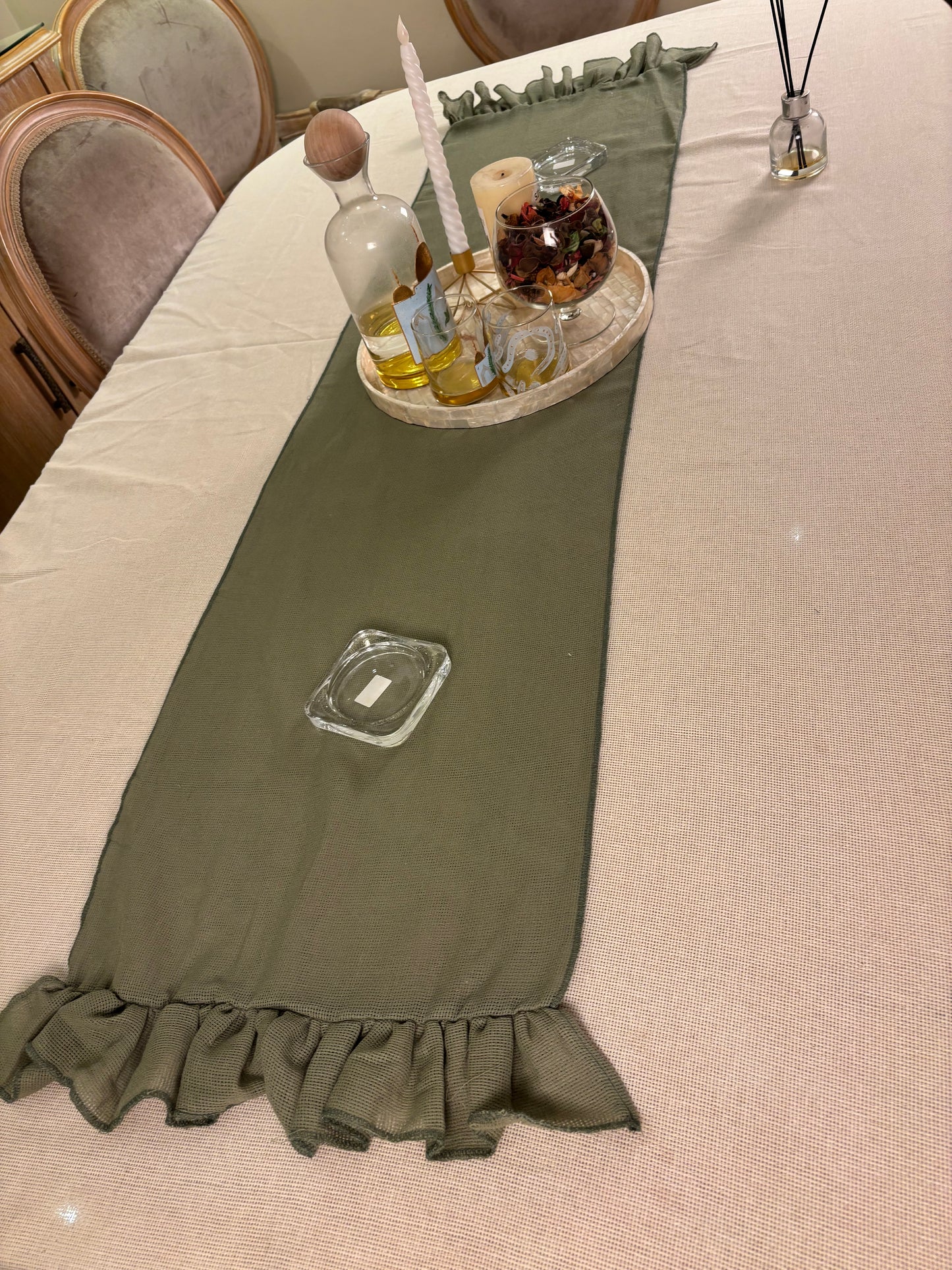 Ruffle table runner