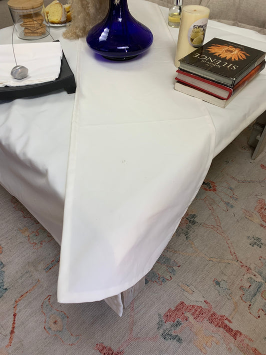 Waterproof cotton table runner