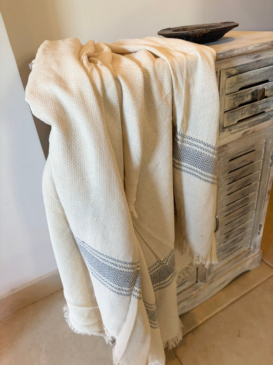 Striped Throw / Sofa cover